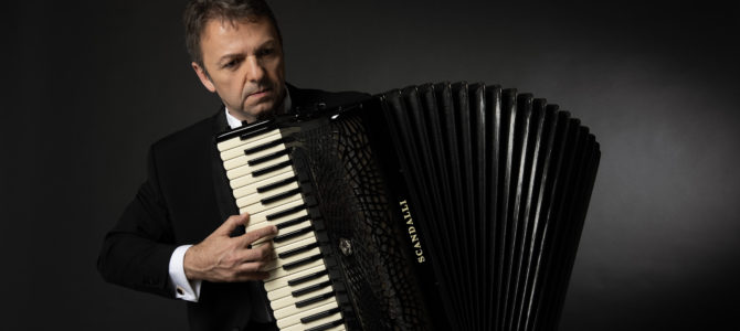 Roberto Molinelli – Il bosco della Musica Roberto Molinelli – Il bosco della Musica
